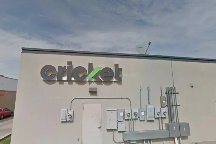 Cricket Wireless Authorized Retailer - 3630 E Interstate 40 Ste 100