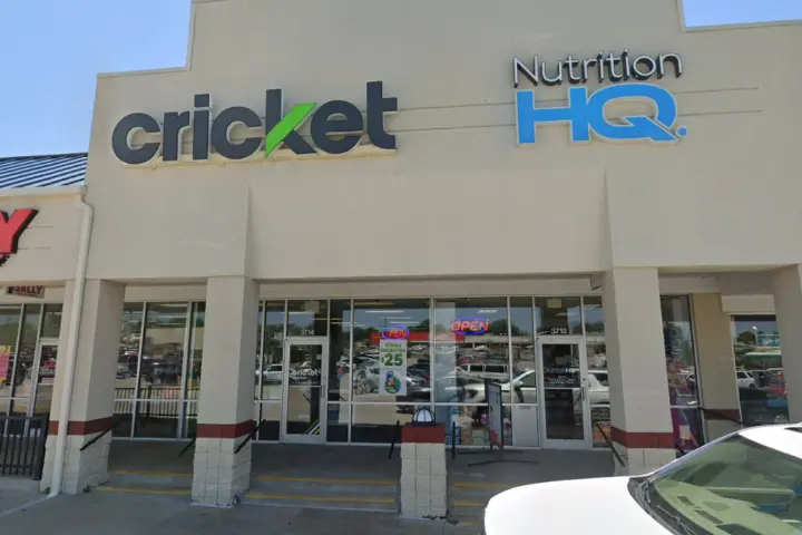 Cricket Wireless Authorized Retailer - 3714 Broadway St
