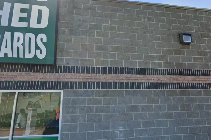 Cricket Wireless Authorized Retailer - 3850 E Shelby Dr