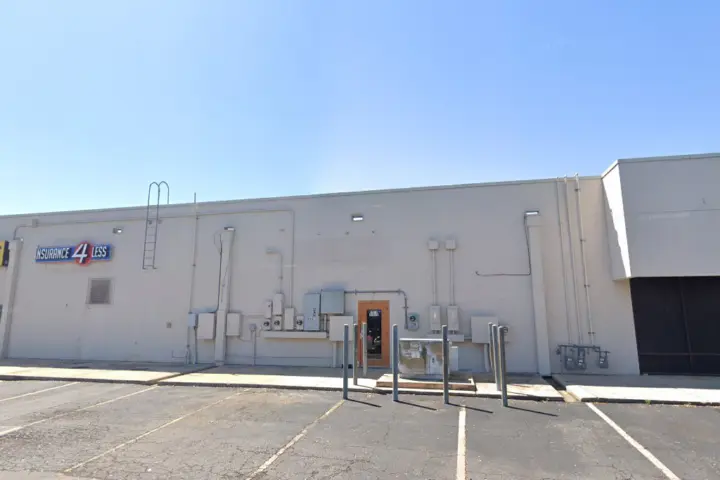 Cricket Wireless Authorized Retailer - 3909 N Interstate 35 Ste D3