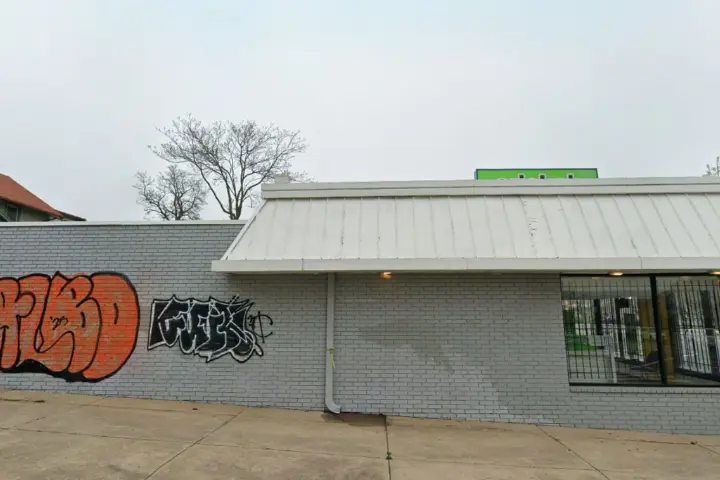 Cricket Wireless Authorized Retailer - 3920 Broadway Blvd