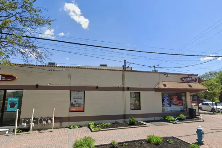 Cricket Wireless Authorized Retailer - 401 Jericho Tpke