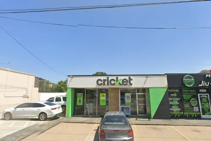 Cricket Wireless Authorized Retailer - 4010 E Belknap St