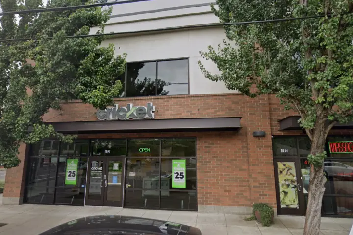 Cricket Wireless Authorized Retailer - 402 SE 9th Ave