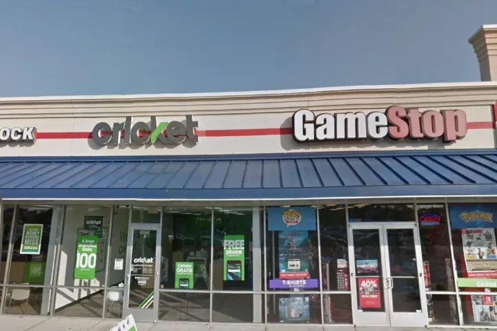Cricket Wireless Authorized Retailer - 4020 Victory Blvd Ste 3