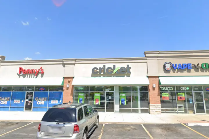 Cricket Wireless Authorized Retailer - 4061 211th St