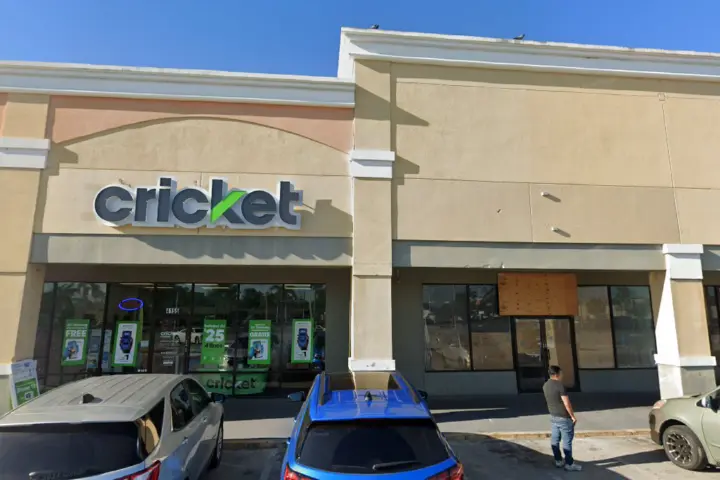 Cricket Wireless Authorized Retailer - 4155 Palm Beach Boulevard