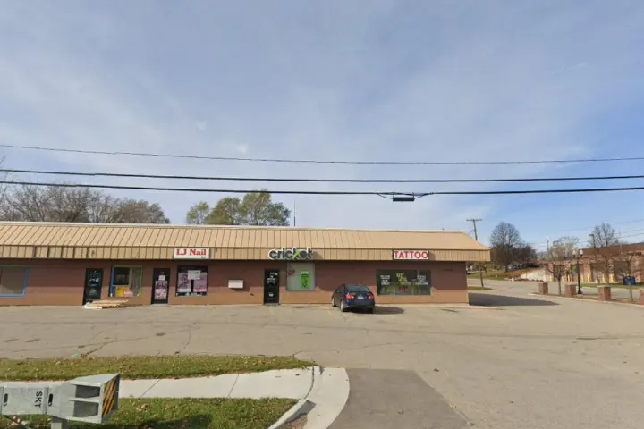 Cricket Wireless Authorized Retailer - 420 E 3rd St