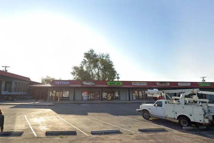 Cricket Wireless Authorized Retailer - 421 N Circle Dr