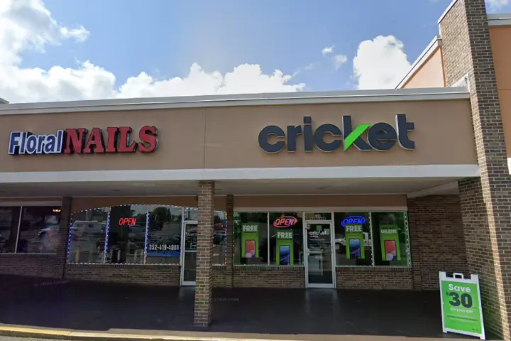 Cricket Wireless Authorized Retailer - 445 E Highland Blvd