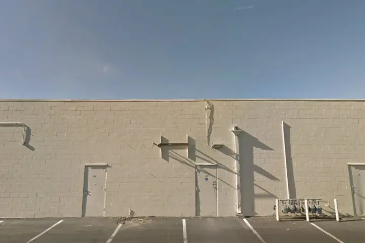 Cricket Wireless Authorized Retailer - 448 W Valencia Rd