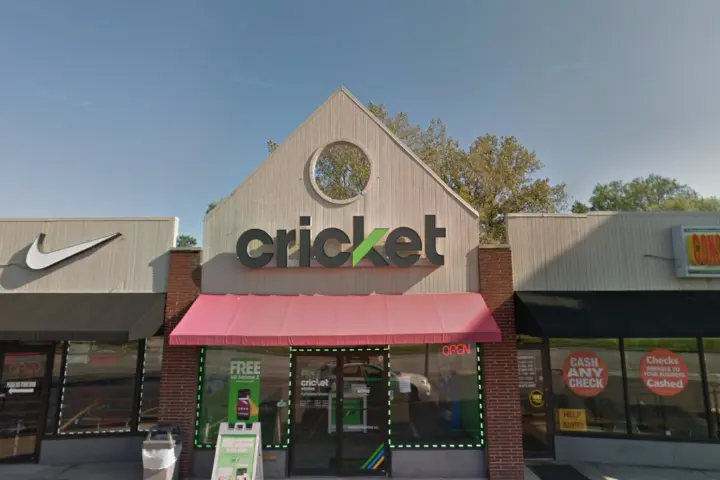 Cricket Wireless Authorized Retailer - 4550 Monroe St