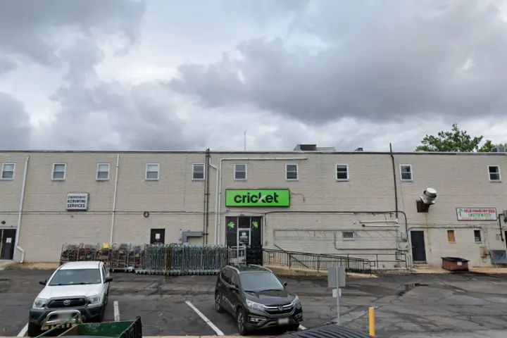 Cricket Wireless Authorized Retailer - 5201B East Dr