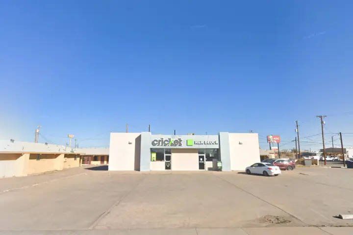 Cricket Wireless Authorized Retailer - 521 E Pine St