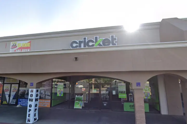 Cricket Wireless Authorized Retailer - 5579 Alameda Ave