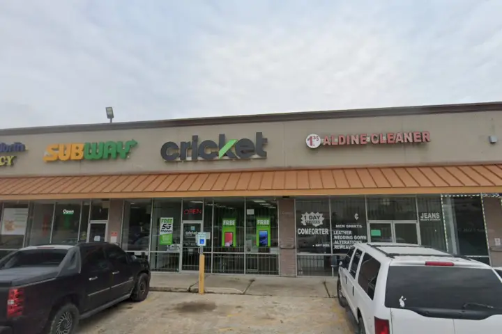 Cricket Wireless Authorized Retailer - 5627 Aldine Bender Rd