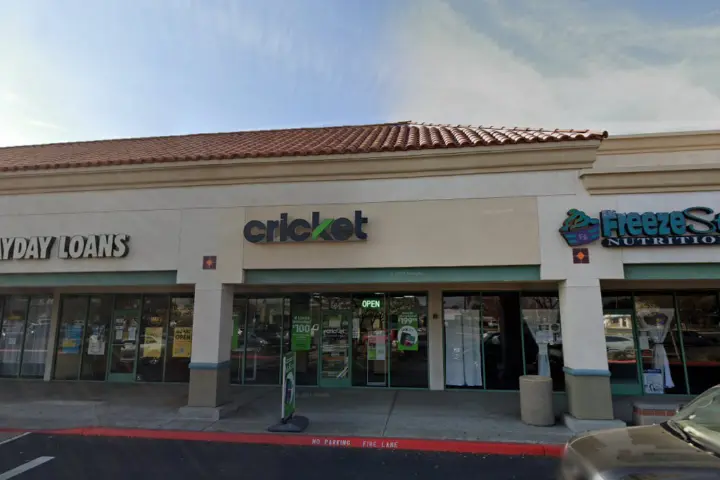 Cricket Wireless Authorized Retailer - 564 N 11th Ave