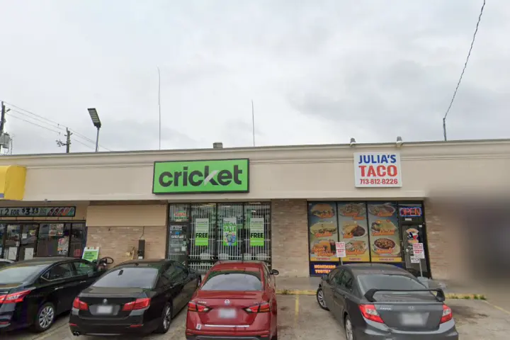 Cricket Wireless Authorized Retailer - 5794 Bingle Rd storefront