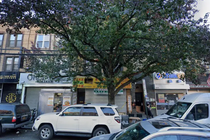 Cricket Wireless Authorized Retailer - 5909 8th Ave # B1