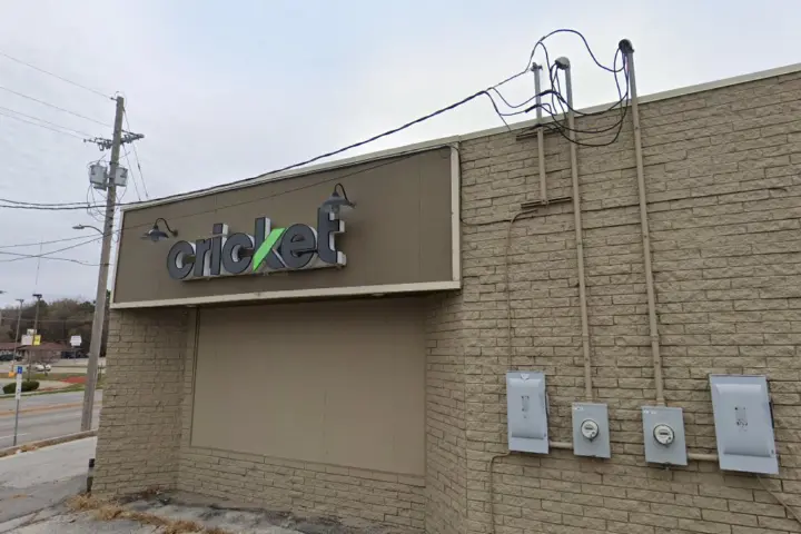 Cricket Wireless Authorized Retailer - 5965 Ames Ave. Ste 1