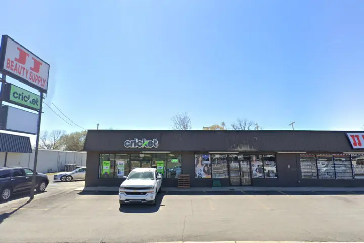 Cricket Wireless Authorized Retailer - 603 Oak St