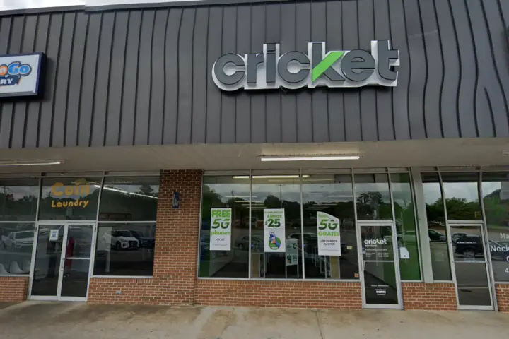 Cricket Wireless Authorized Retailer - 606 S Mill St