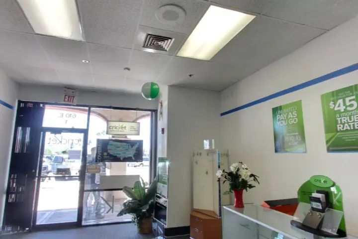 Cricket Wireless Authorized Retailer - 610 E Bell Rd Ste A1