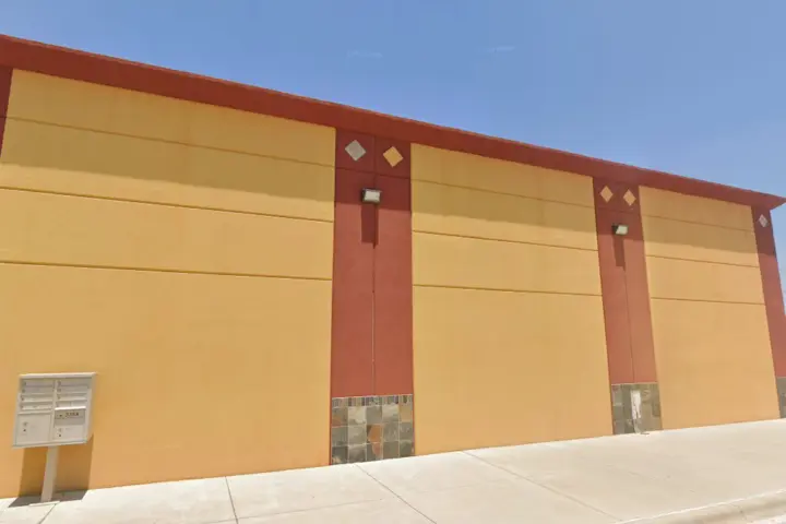 Cricket Wireless Authorized Retailer - 614 W 29th St
