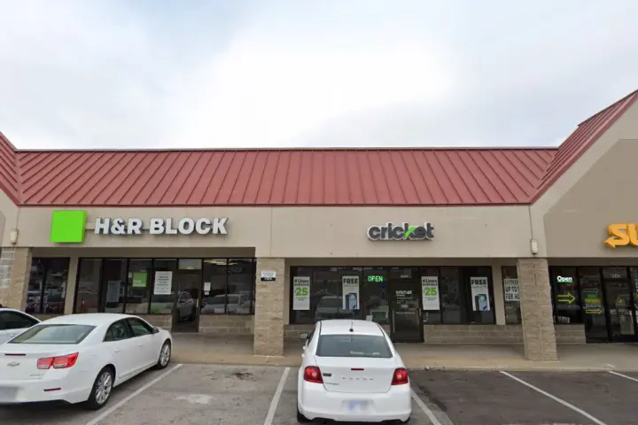Cricket Wireless Authorized Retailer - 6244 NW Barry Rd