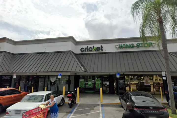 Cricket Wireless Authorized Retailer - 6406-A NW 186th St