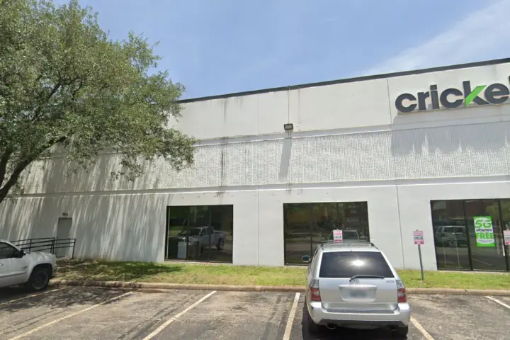 Cricket Wireless Authorized Retailer - 7098 Bissonnet St