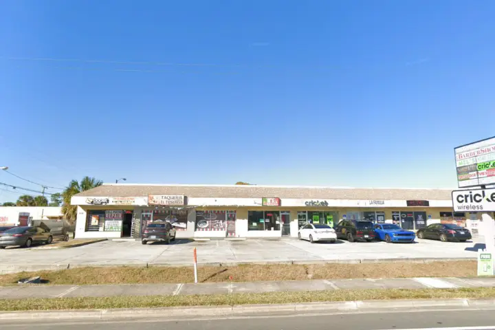 Cricket Wireless Authorized Retailer - 710 W King St Ste 109