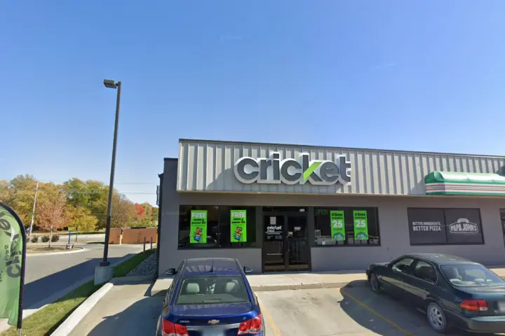 Cricket Wireless Authorized Retailer - 711 24th St