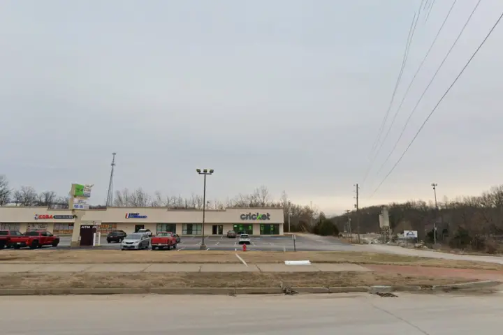 Cricket Wireless Authorized Retailer - 720 Missouri Ave