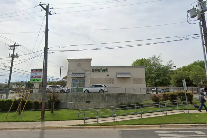 Cricket Wireless Authorized Retailer - 7316 Cameron Rd Apt 104