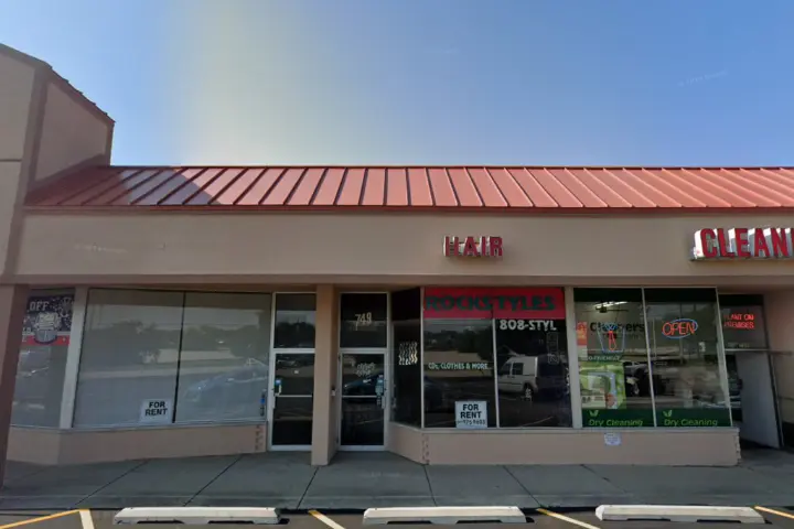 Cricket Wireless Authorized Retailer - 749 W Dundee Rd