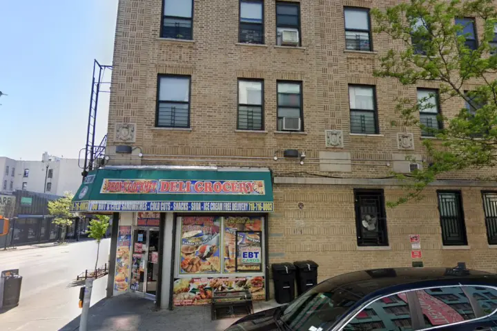 Cricket Wireless Authorized Retailer - 760C E Tremont Ave
