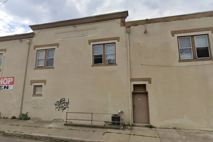Cricket Wireless Authorized Retailer - 763 Troy St