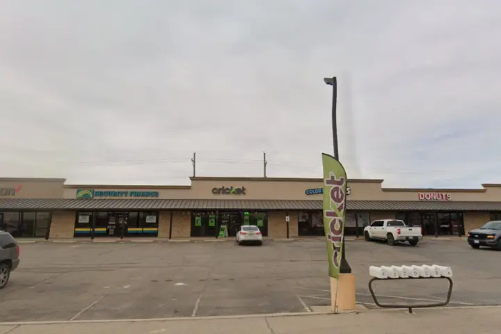 Cricket Wireless Authorized Retailer - 800 S Main St