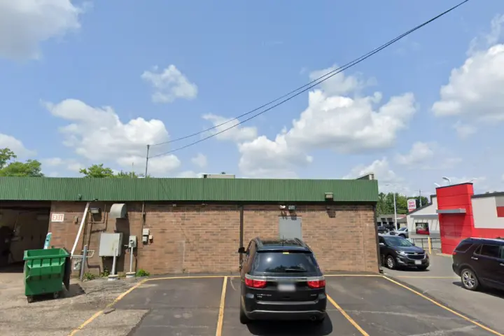 Cricket Wireless Authorized Retailer - 809 N Central Ave
