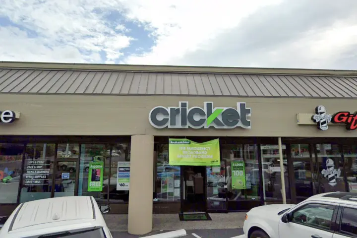 Cricket Wireless Authorized Retailer - 829 NE Northgate Way