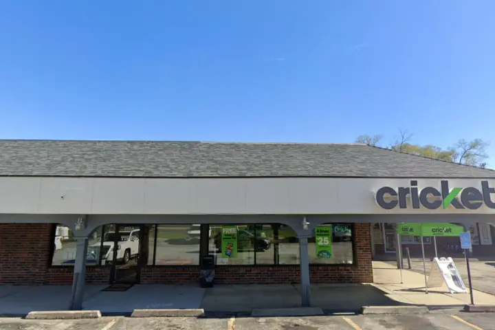 Cricket Wireless Authorized Retailer - 832 N Main St