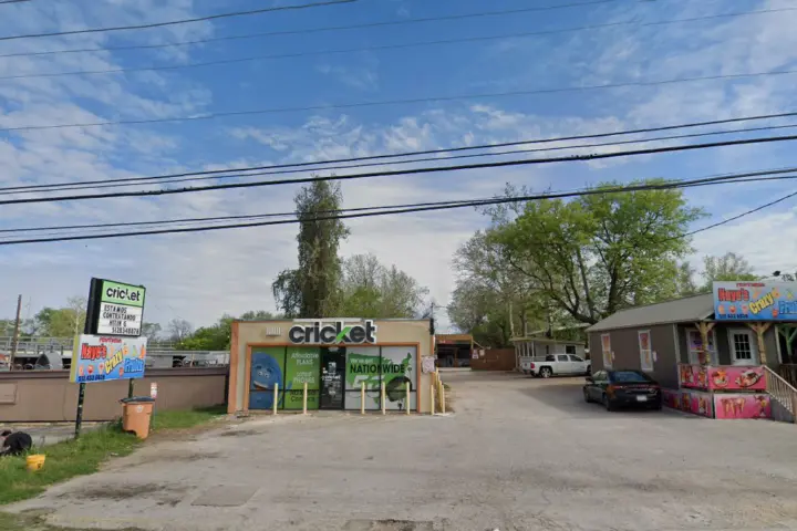 Cricket Wireless Authorized Retailer - 8711 N Lamar Blvd