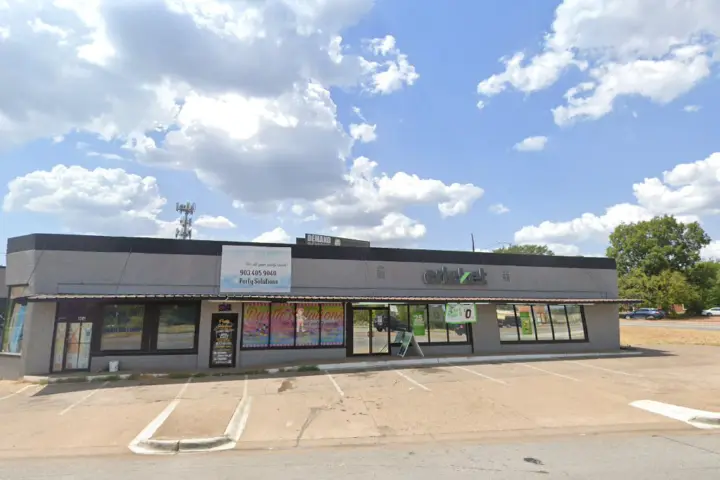 Cricket Wireless Authorized Retailer - 906 N Beckham Ave