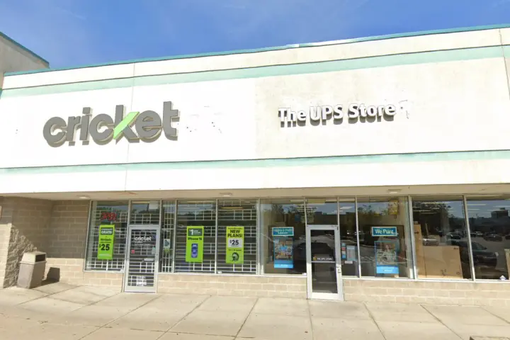 Cricket Wireless Authorized Retailer - 911 Central Ave