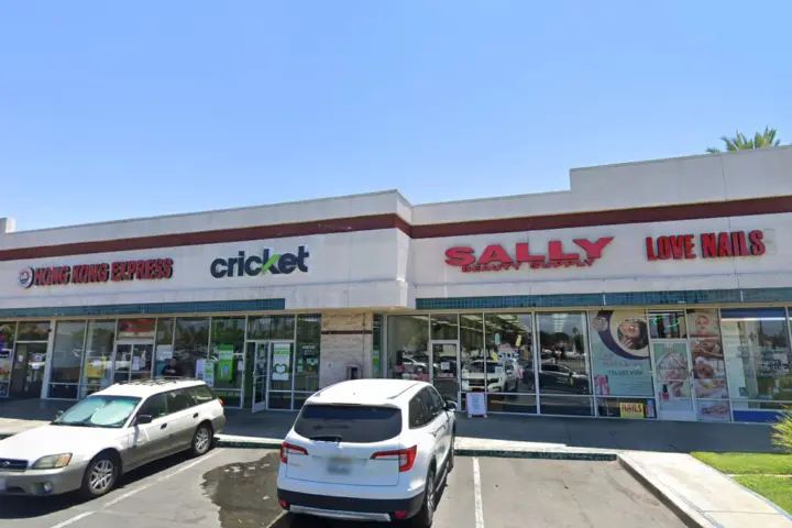 Cricket Wireless Authorized Retailer - 914 W Orangethorpe Ave