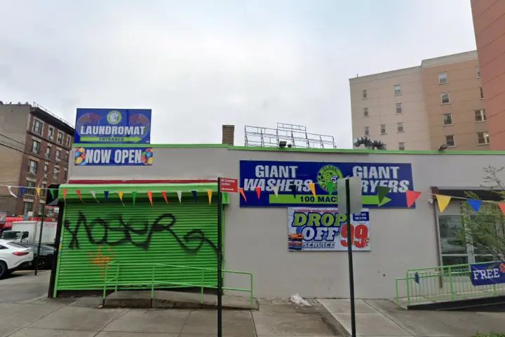 Cricket Wireless Authorized Retailer - 931 E 174th St