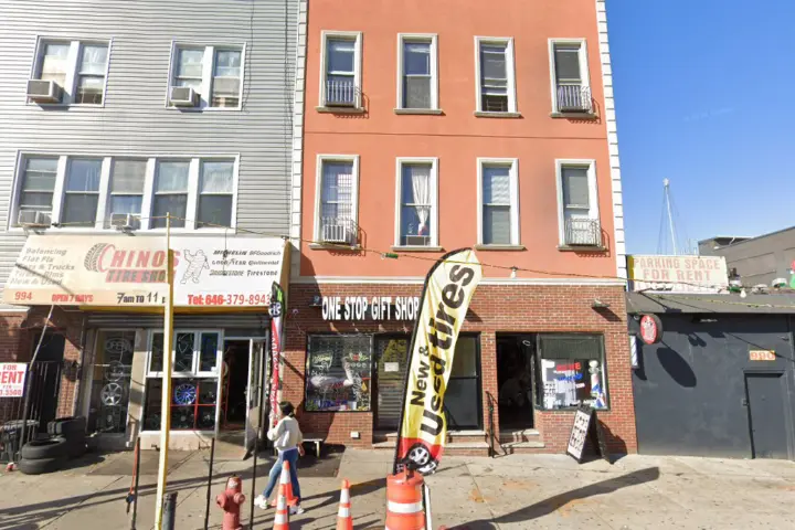 Cricket Wireless Authorized Retailer - 992 4th Ave