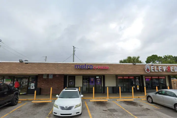 Metro by T-Mobile 1033 Drexel Rd