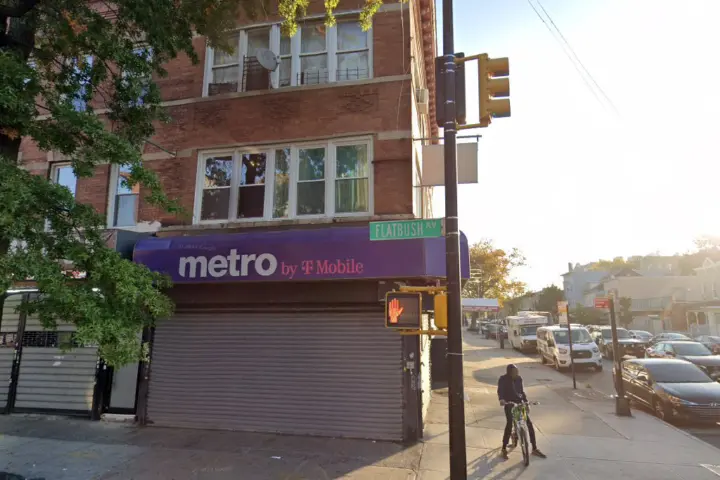 Metro by T-Mobile 1069 Flatbush Ave